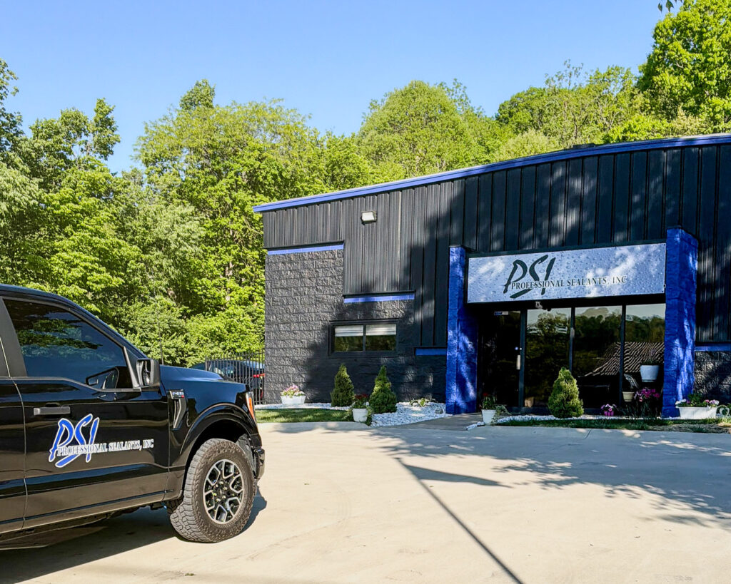 PSI commercial sealant construction company skilled trades team who work on commercial construction sites.